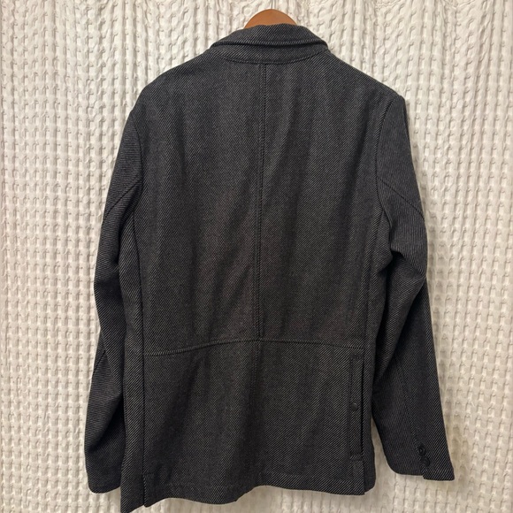 Men's Classic Gray Herringbone Jacket - Picture 6 of 6